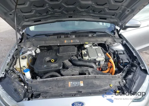 2020 Ford Fusion Hybrid Se z USA, uszkodzony, nr VIN 3FA6P0LU1LR184993